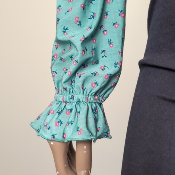 Guess Floral Off Shoulder Crop Top Long Sleeve Flare Cuff Smocked Bubble Hem - Picture 5 of 12